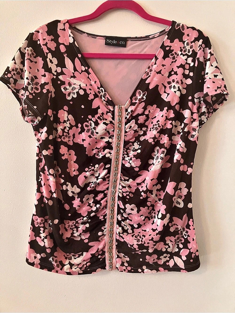 Style & Co Floral Zip Front Blouse in Pink & Black Like New (medium/large)